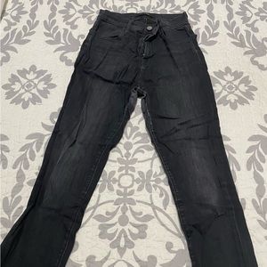 Black skinny jeans